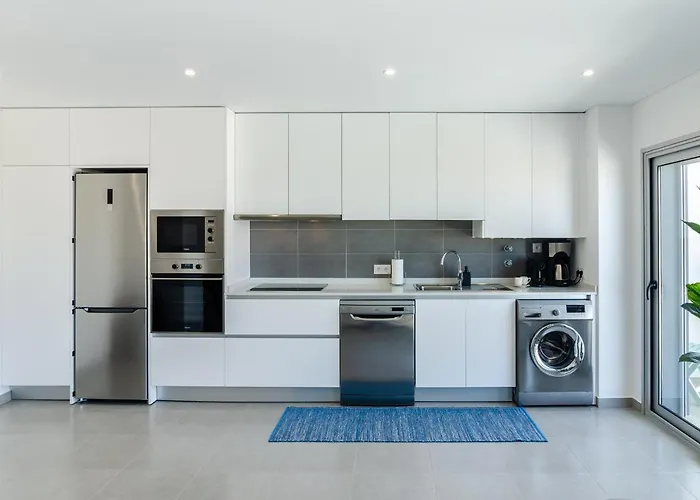 Terracos Do Mar - Rooftop Pool With Sea View דירה נאזרה